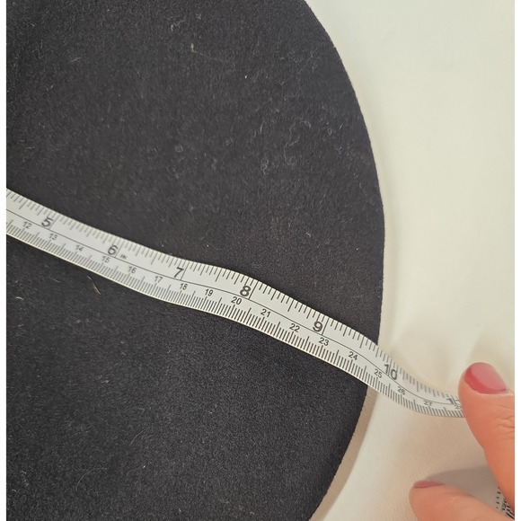 Vintage Classic Black Felt Beret Hat Wool Blend Lined Adjustable Vintage Style - Picture 7 of 7